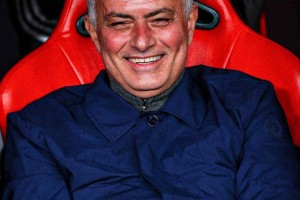 鹬蚌相争，穆里尼奥得利！葡体1-1绝平波尔图，葡超争冠争二悬念再起